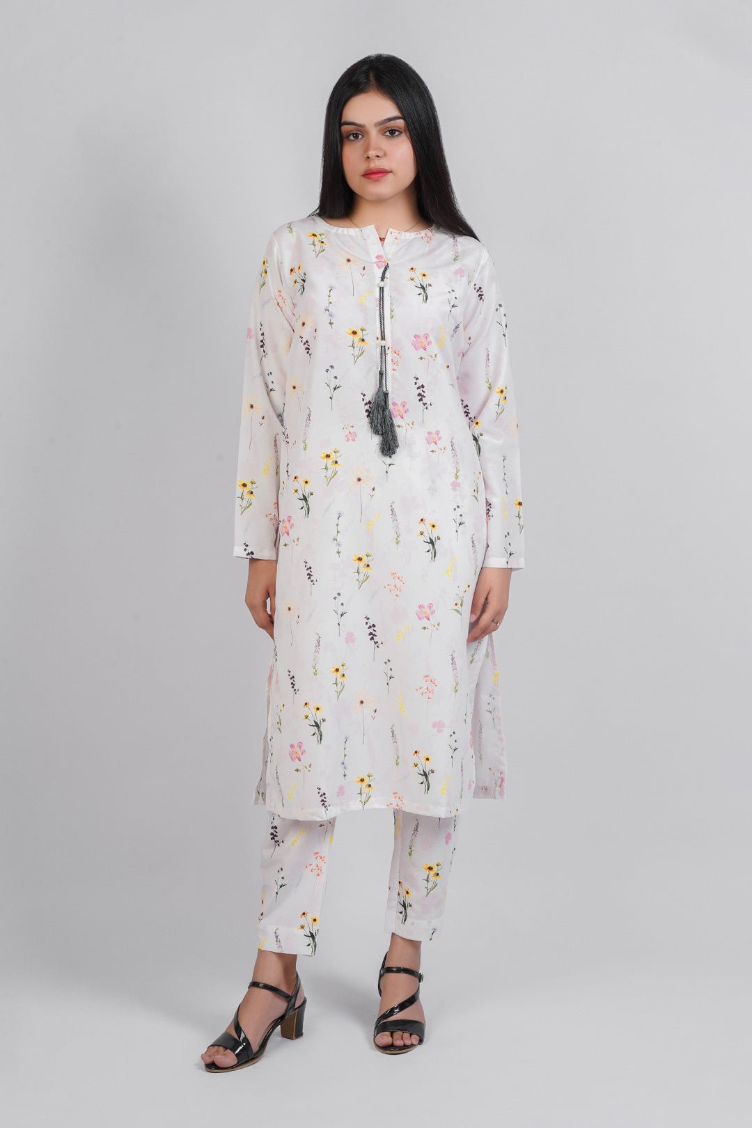 Meadow Charm - Musa & Mani