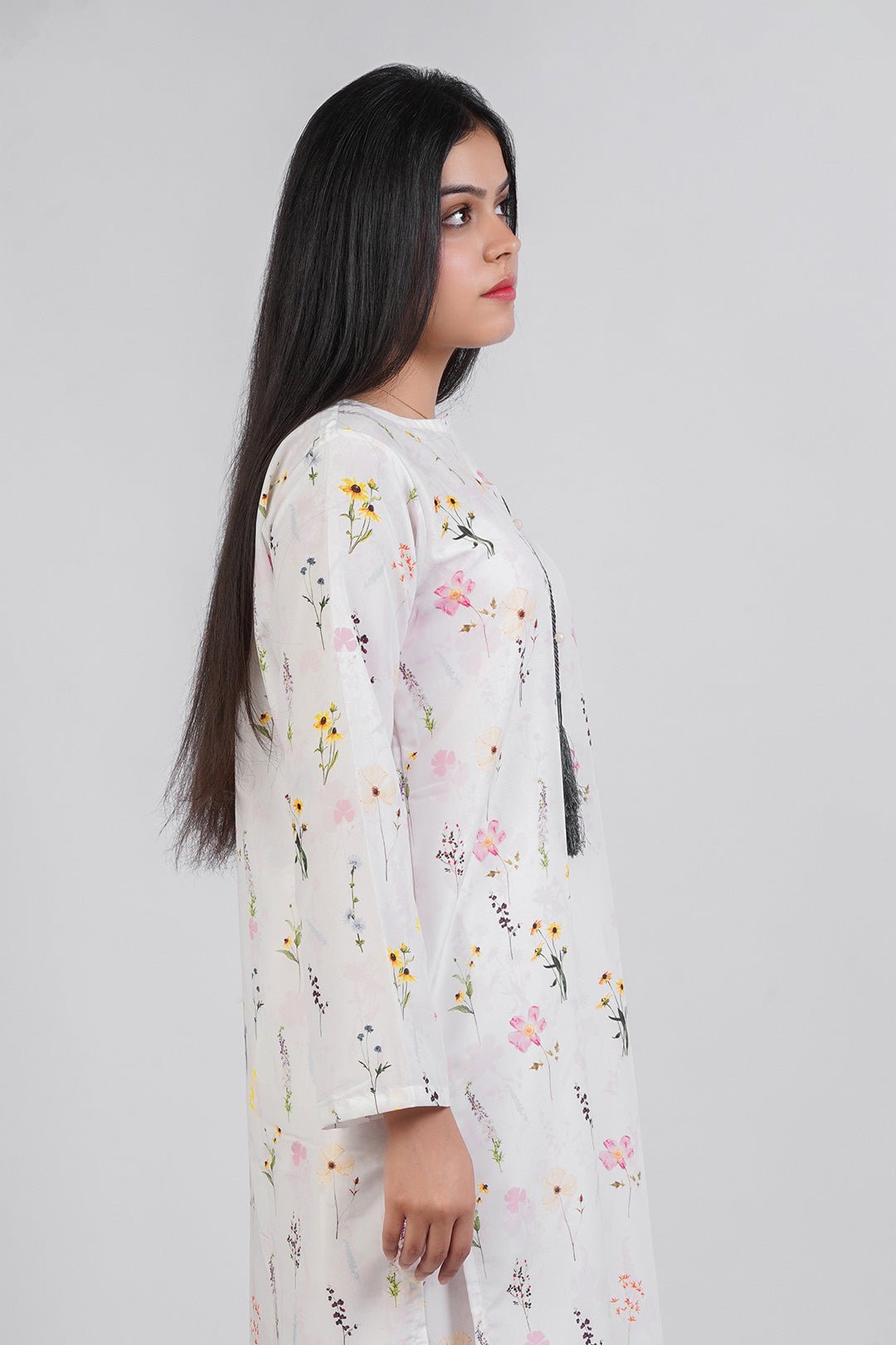 Meadow Charm - Musa & Mani