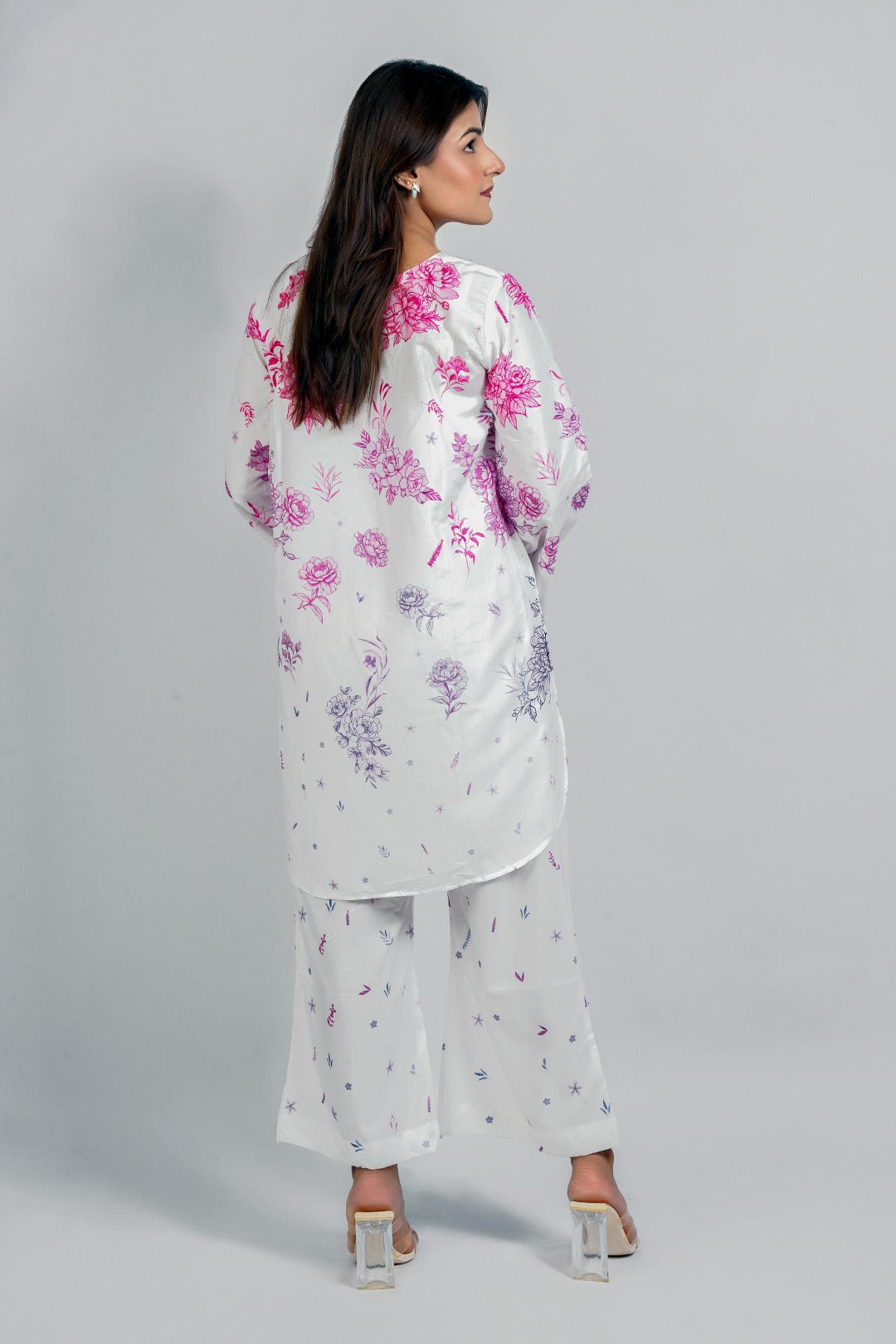 Violet Whisper - Musa & Mani